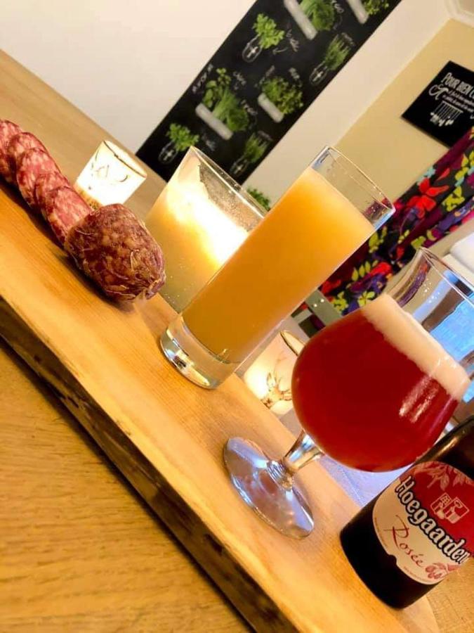 Lesse En Ciel Vous Accueille Avec Plaisir . Hébergement de vacances Houyet