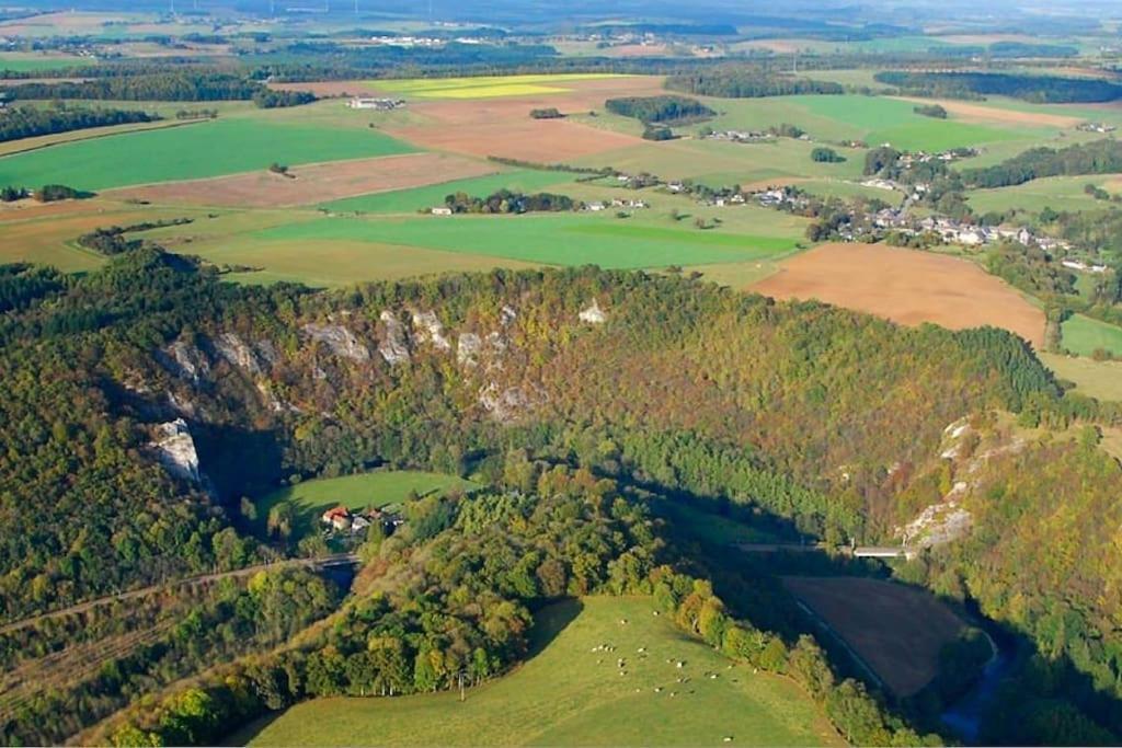 Vakantiehuis Lesse En Ciel Vous Accueille Avec Plaisir . Houyet