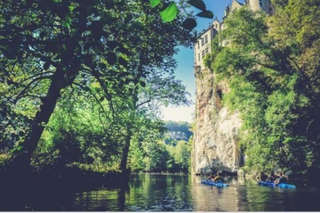 Vakantiehuis Lesse En Ciel Vous Accueille Avec Plaisir . Houyet